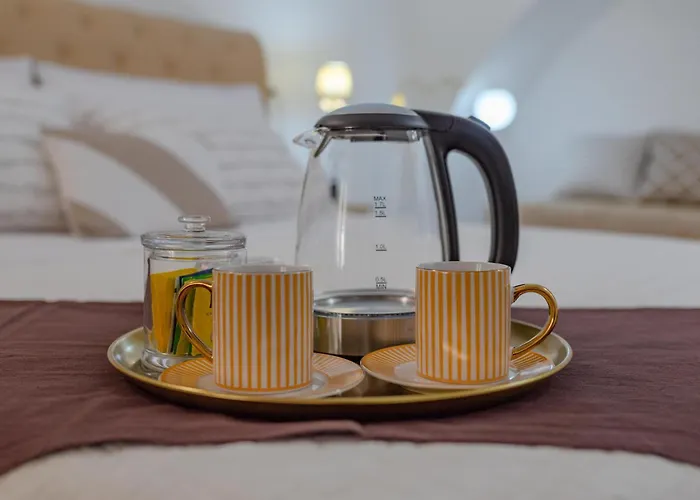 La Via Del Po Couette-café 3*