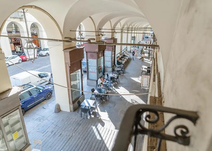 La Via Del Po Couette-café